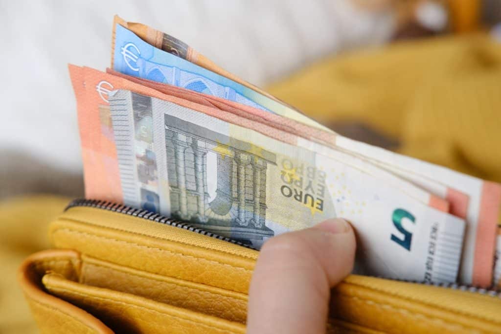 Kako spremljati trende na borzi in ukrepati pravočasno Kako spremljati trende na borzi in ukrepati pravočasno