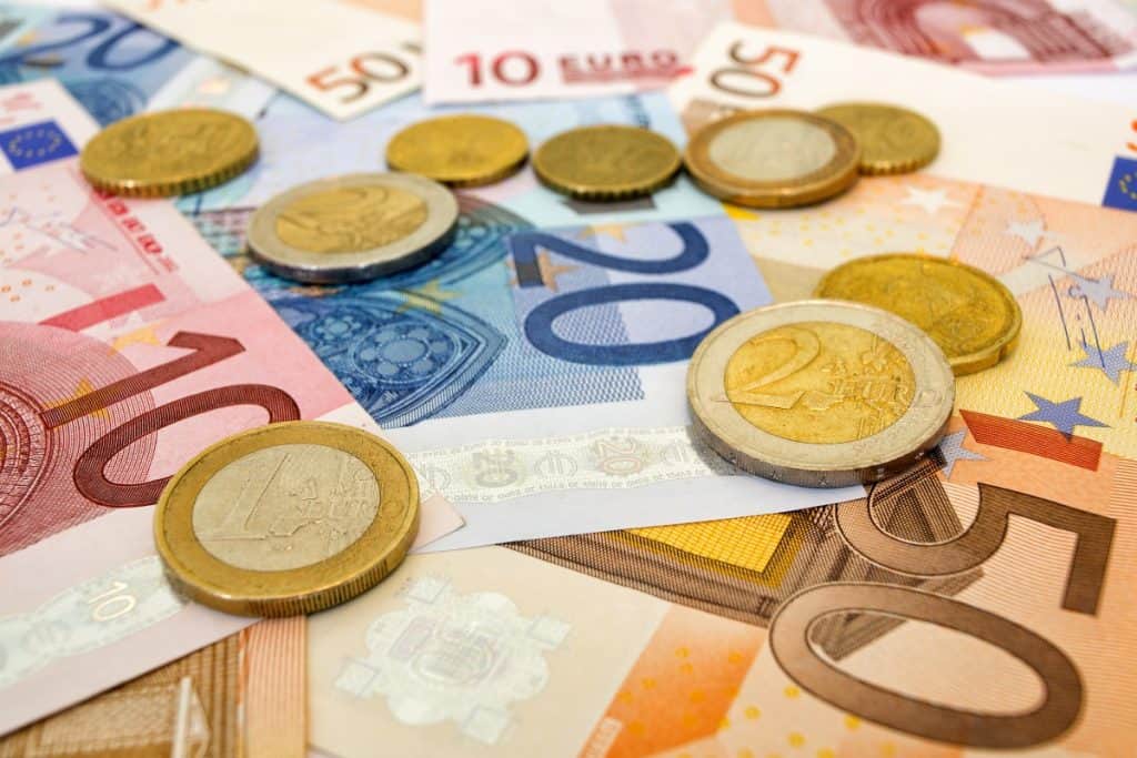 Uporaba avtomatiziranih orodij za varčevanje Uporaba avtomatiziranih orodij za varčevanje