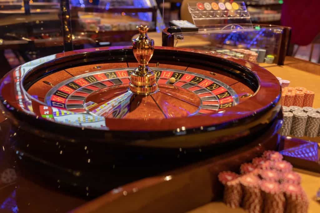 Ali je Arena Casino legalen v Sloveniji? Pregled pravil